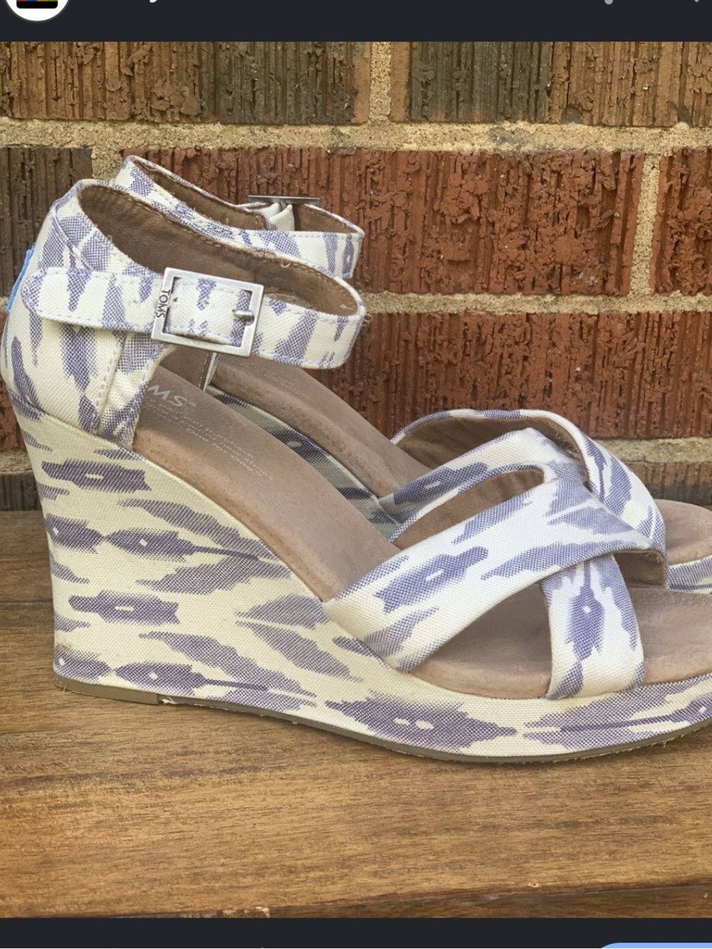 Toms sienna wedges Women’s Blue and White Patterned Ankle-Strap Wedge Sandals